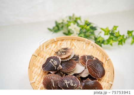 味噌汁によく合う帆立稚貝の写真素材