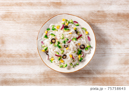 Konjac pasta with veggies, a healthy vegan dinner Konjac pasta with veggies, a healthy vegan dinner 75758643