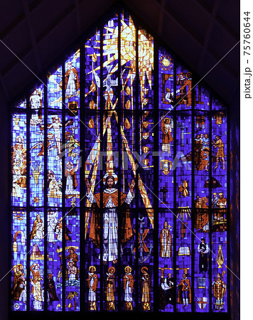 ハワイ セントアンドリュース大聖堂のステンドグラスの写真素材