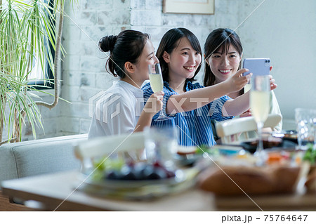 おうち女子会 おうち女子会 75764647