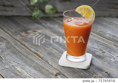 ライフスタイル 毎朝冷たいニンジンジュースを飲む ライフスタイル 毎朝冷たいニンジンジュースを飲む 75765658