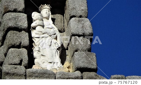 スペイン世界遺産都市”セゴビア旧市街”を歩く~ローマ水道橋のマリア様 スペイン世界遺産都市”セゴビア旧市街”を歩く~ローマ水道橋のマリア様 75767120