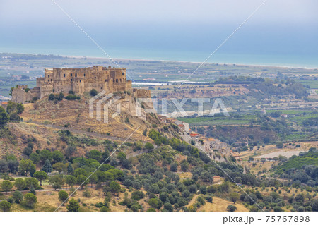Rocca Imperiale castle in Cosenza province, Calabria, Italy Rocca Imperiale castle in Cosenza province, Calabria, Italy 75767898