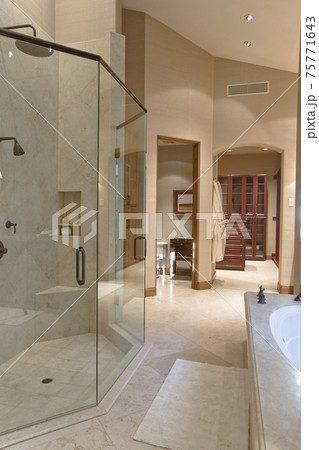 STOCK PHOTOGRAPHY IMAGES 75771643