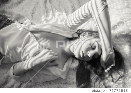 woman in sun light woman in sun light 75772618