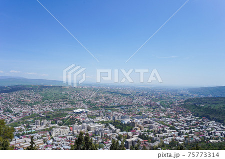 ジョージア・トビリシの街並み 75773314