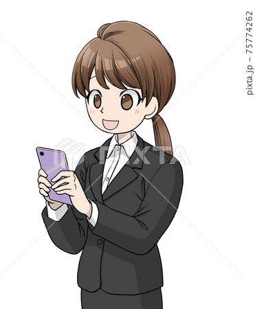 スマートフォンを見て喜ぶスーツを着た茶色い髪の女性 スマートフォンを見て喜ぶスーツを着た茶色い髪の女性 75774262