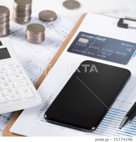 クレジット 単位 クレジットカード 75774296