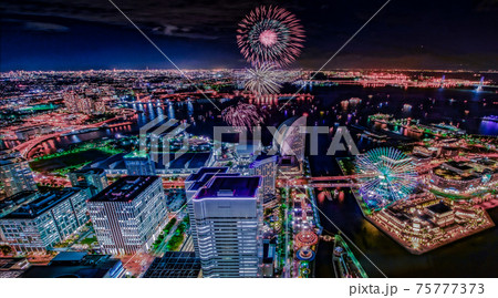 打ち上げ花火と横浜の夜景(ランドマークタワーから撮影) 打ち上げ花火と横浜の夜景(ランドマークタワーから撮影) 75777373