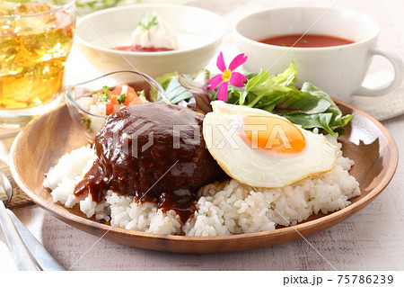 ロコモコプレート　ドリンク＆スープ＆デザートセット 75786239