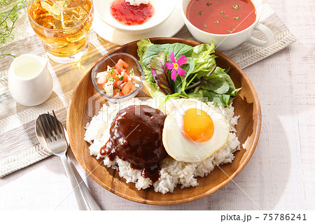 ロコモコプレート　ドリンク＆スープ＆デザートセット 75786241