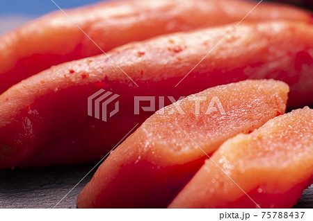 新鮮な美味しいたらこ 75788437