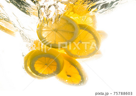 レモン 水中 レモン 水中 75788603