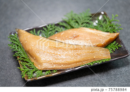 縞ほっけの干物(黒みりん) 縞ほっけの干物(黒みりん) 75788984