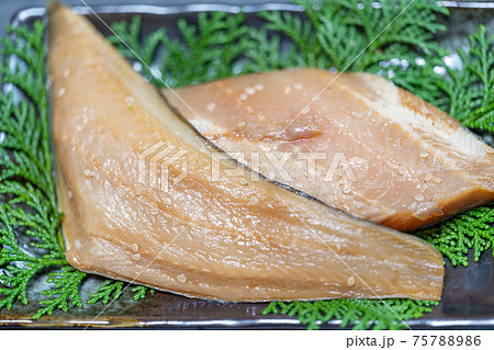 縞ほっけの干物(黒みりん) 縞ほっけの干物(黒みりん) 75788986