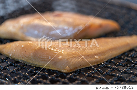縞ほっけの干物（黒みりん）　炭火焼 75789015