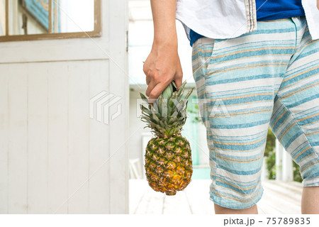 パイナップル 75789835