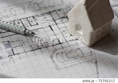住宅設計（住宅購入）のイメージ素材 75792217