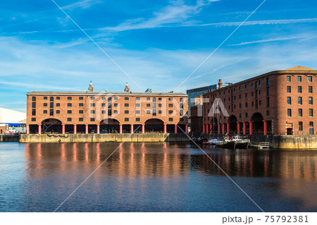 Albert Dock in Liverpool 75792381