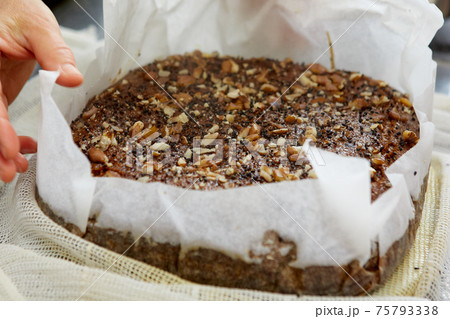 がんづきを作る様子 がんづきを作る様子 75793338