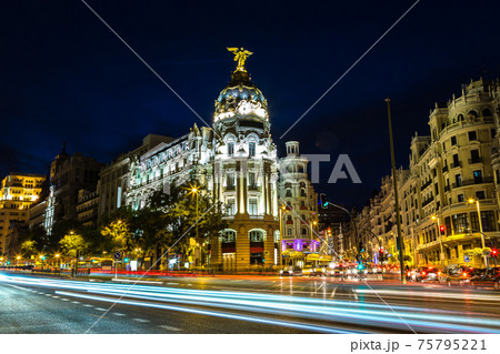Madrid at night 75795221