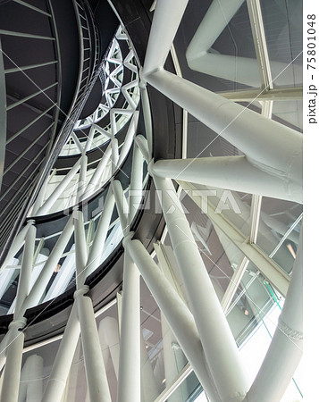 せんだいメディアテーク スパイラル鉄柱 仙台の顔 せんだいメディアテーク スパイラル鉄柱 仙台の顔 75801048