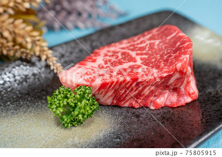 ステーキ 75805915