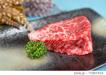 ステーキ 75805916