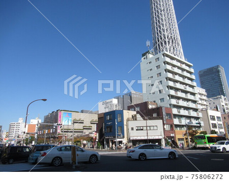 業平一丁目交差点付近 75806272