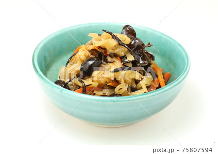 切り干し大根の炒め煮、キクラゲ、大豆、ひじき、ニンジン入り 75807594