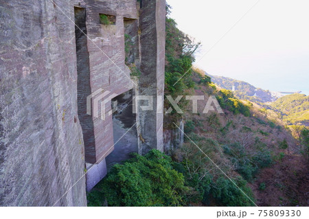 鋸山　ラピュタの壁（千葉県鋸南町・富津市） 75809330
