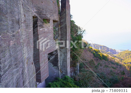 鋸山　ラピュタの壁（千葉県鋸南町・富津市） 75809331