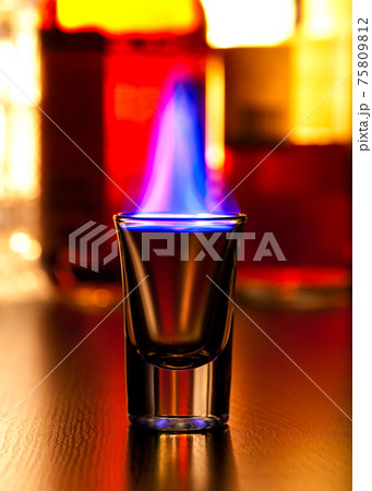 Flaming cocktail Flaming cocktail 75809812