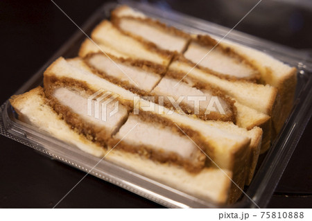 美味しいカツサンド 75810888