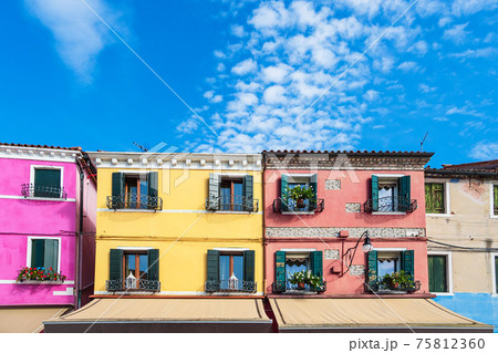 Colorful buildings on the island Burano near Venice, Italy Colorful buildings on the island Burano near Venice, Italy 75812360