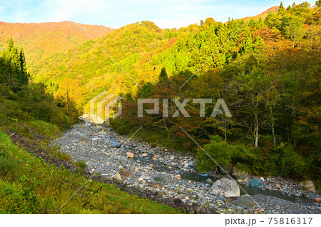 小滝川ヒスイ峡 糸魚川市 小滝川ヒスイ峡 糸魚川市 75816317