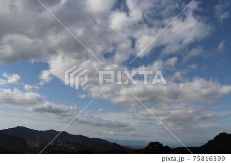 青空と雲(層積雲) 青空と雲(層積雲) 75816399