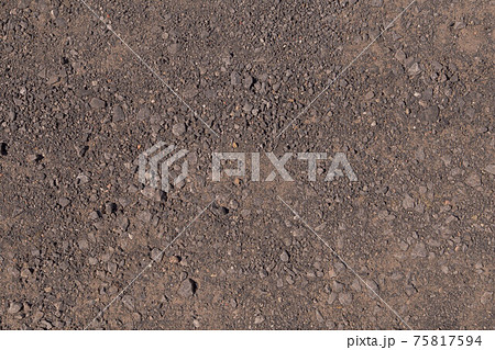 カナダ 小石 砂利の地面 カナダ 小石 砂利の地面 75817594