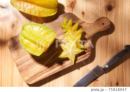 沖縄県産スターフルーツ 沖縄県産スターフルーツ 75818947