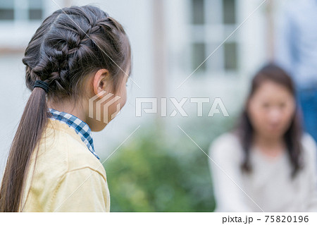 6歳の女の子 6歳の女の子 75820196