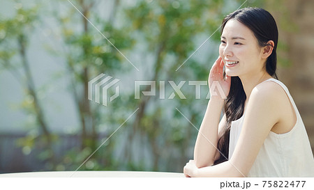 女性の美容イメージ　健康　ウェルネス 75822477