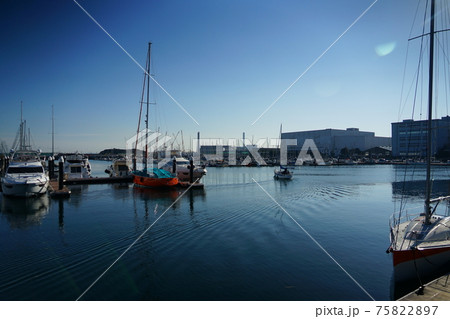 ヨットハーバー ヨットハーバー 75822897