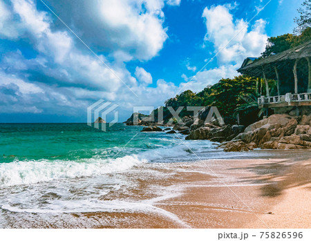 View of the beach in Koh Tao, Samui province, Thailand View of the beach in Koh Tao, Samui province, Thailand 75826596