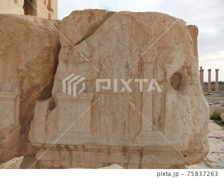 シリア旅行からパルミラ遺跡 75837263