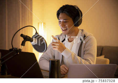 男性　音声配信 75837328