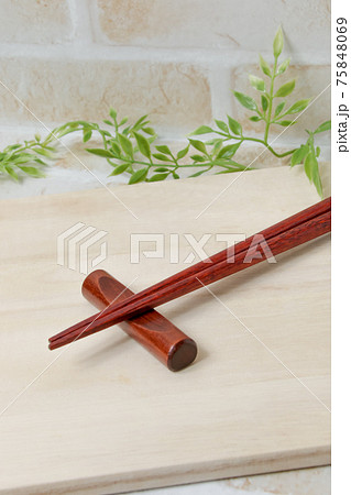 箸,食事,日本,文化,木,木製,和食,箸置き,和,お箸,食べる,木材,生活,生活用品,食べ物,日用品 75848069