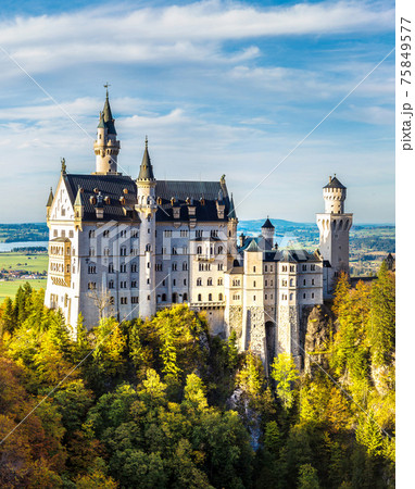 Neuschwanstein castle 75849577