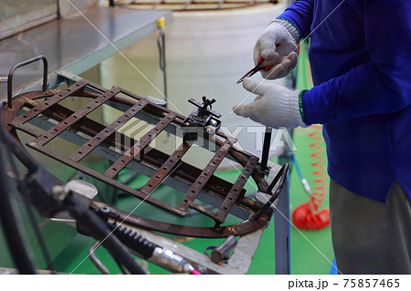 プラスティック成形品の工程 プラスティック成形品の工程 75857465