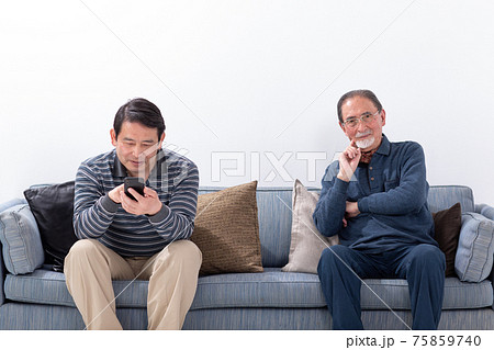 親子 シニア男性 ミドル男性 親子 シニア男性 ミドル男性 75859740