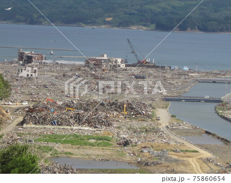 東日本大震災から3カ月半後の南三陸 東日本大震災から3カ月半後の南三陸 75860654